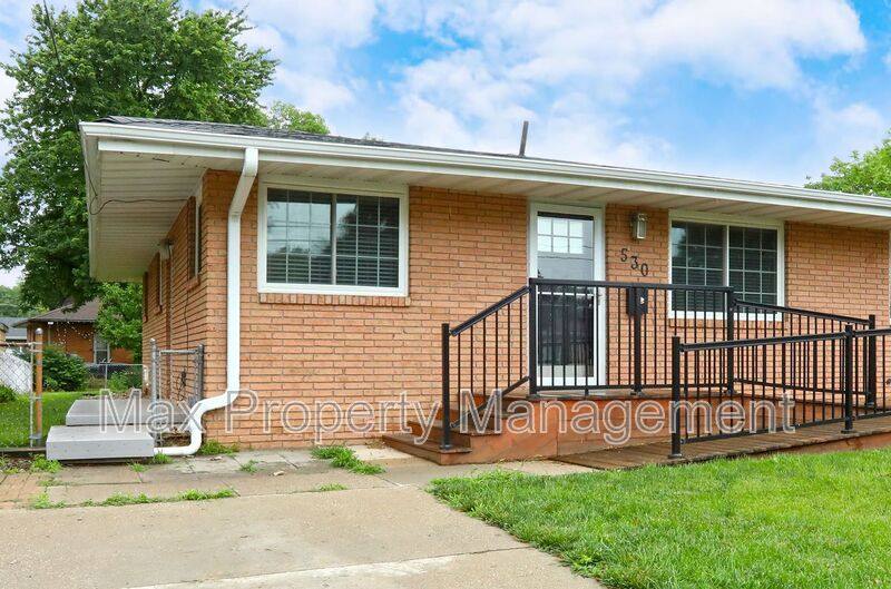 Apartment for rent at 530 SW Maple St, Ankeny, IA 50023