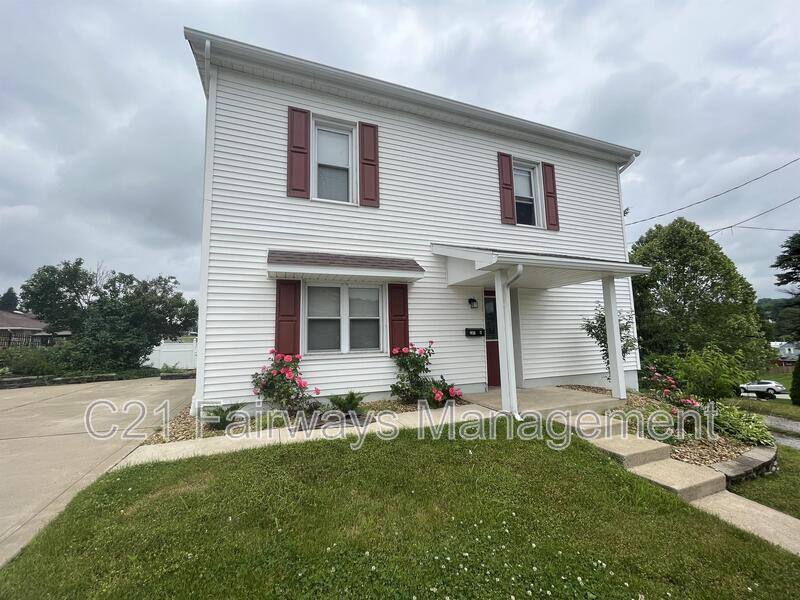 Apartment for rent at 207 Sycamore St #B, Jeannette, PA 15644