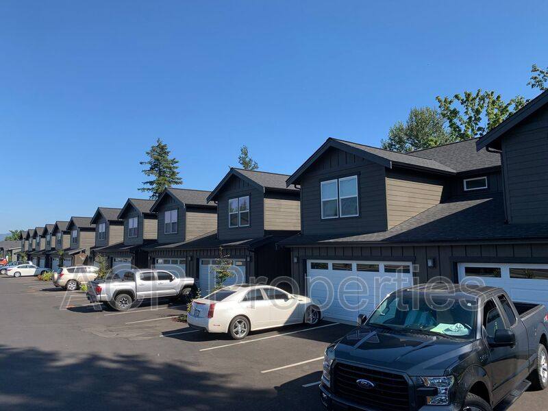 Townhouse for rent at 1164 Grover St #2, Lynden, WA 98264