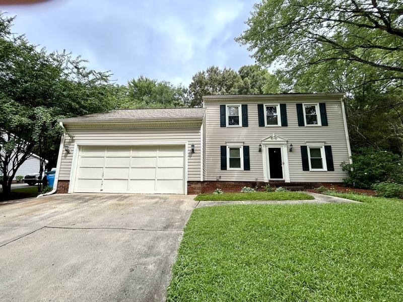 House for rent at 1210 Somersby Lane, Matthews, NC 28105