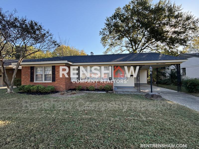 House for rent at 1548 Ivy Rd, Memphis, TN 38117