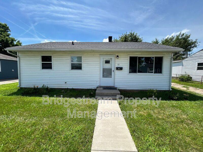 House for rent at 43 Diana Lane W, Fairborn, OH 45324