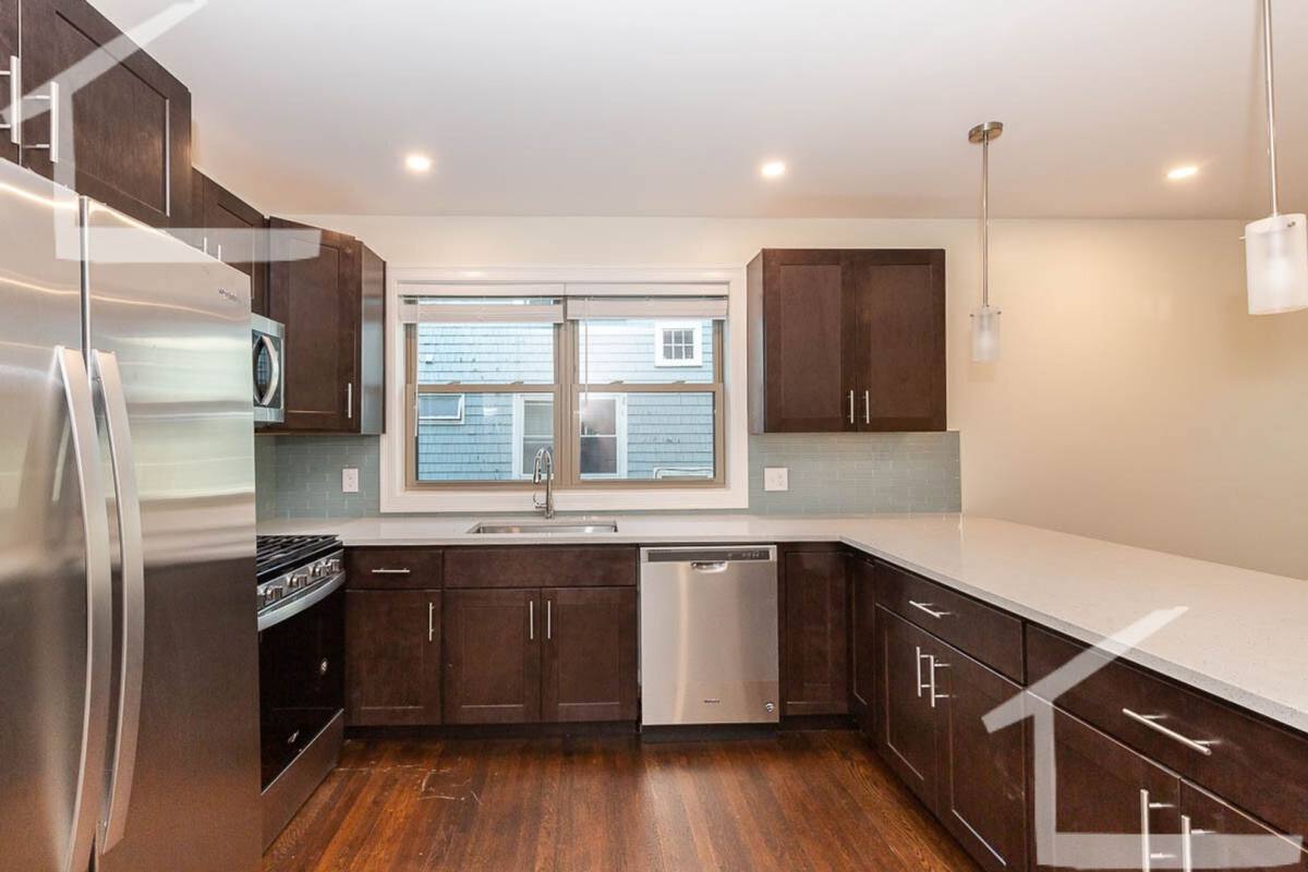 House for rent at 23 First St #1B, Medford, MA 02155
