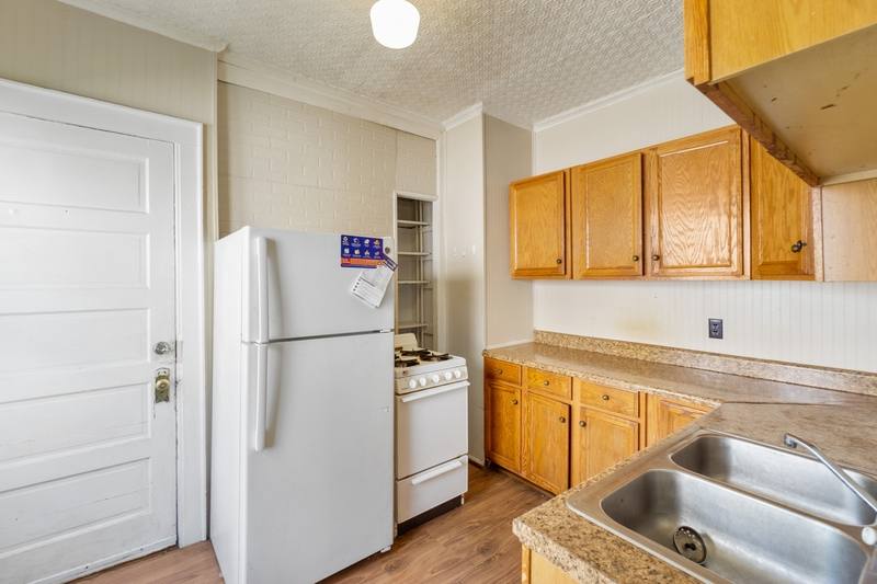 Apartment for rent at 247 Roosevelt Ave #1, Syracuse, NY 13210