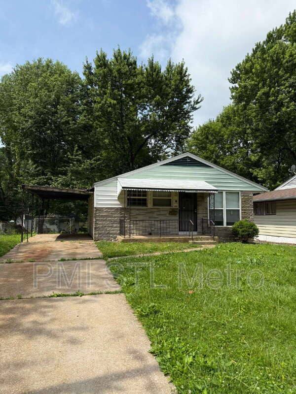 House for rent at 114 Monteith Circle, Saint Louis, MO 63137