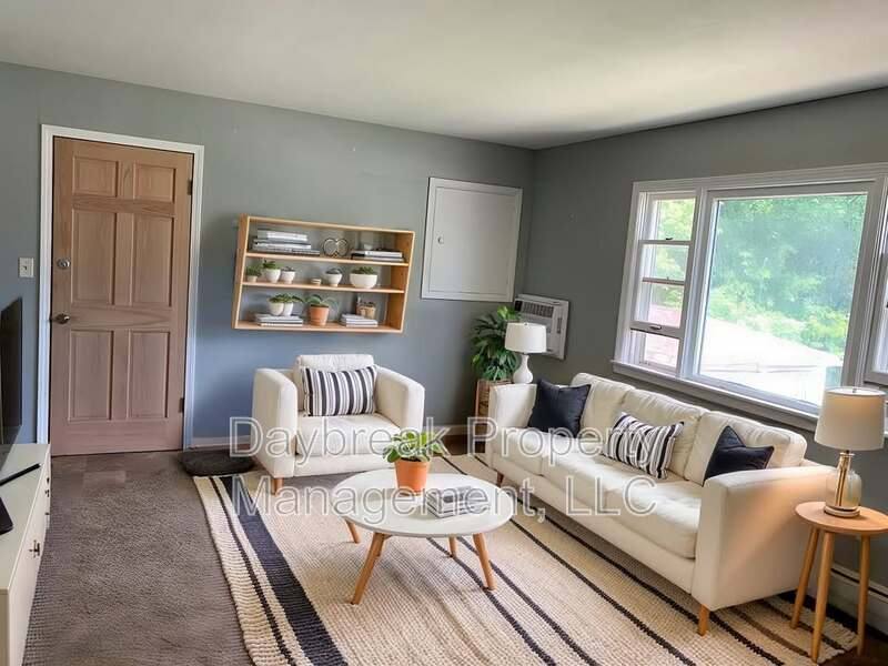 Apartment for rent at 811 7th Ave N #1, Fargo, ND 58102