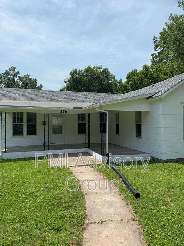 House for rent at 3701 SW Munson Ave, Topeka, KS 66604