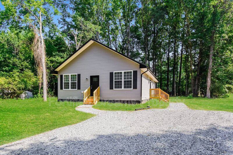 House for rent at 490 W Dameron, Liberty, NC 27298