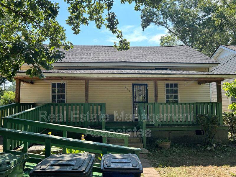 House for rent at 614 N 17th St, Griffin, GA 30223