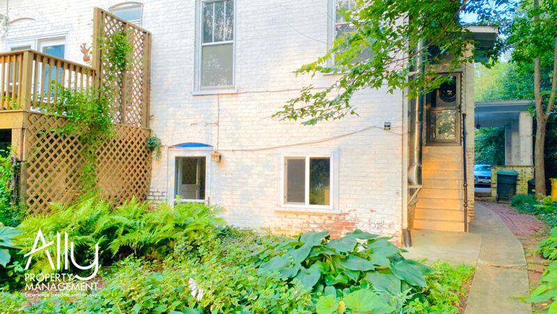 House for rent at 709 Park St, Charlottesville, VA 22902