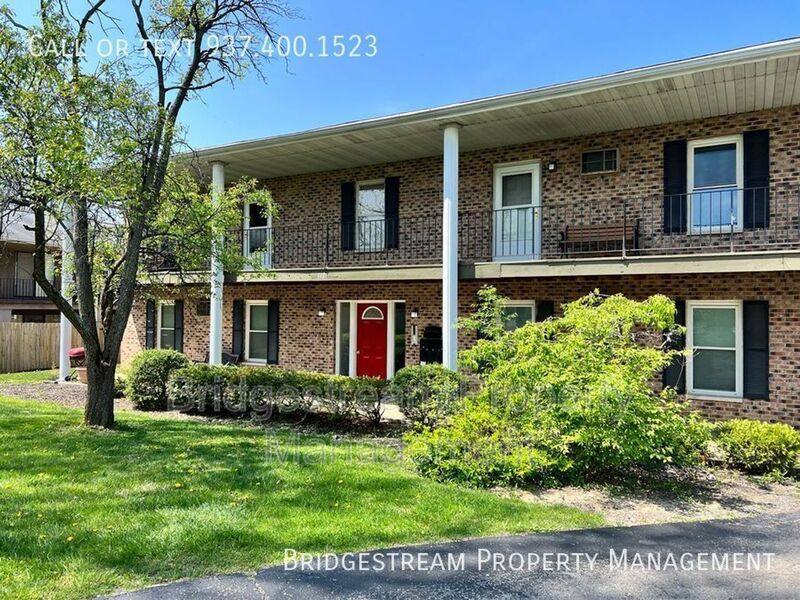 Apartment for rent at 7123 Springboro Pike #23, Dayton, OH 45449