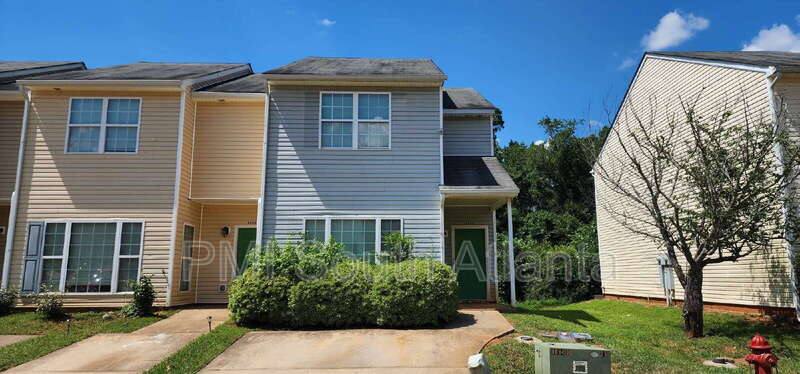 Townhouse for rent at 1745 Carrington Dr, Griffin, GA 30223