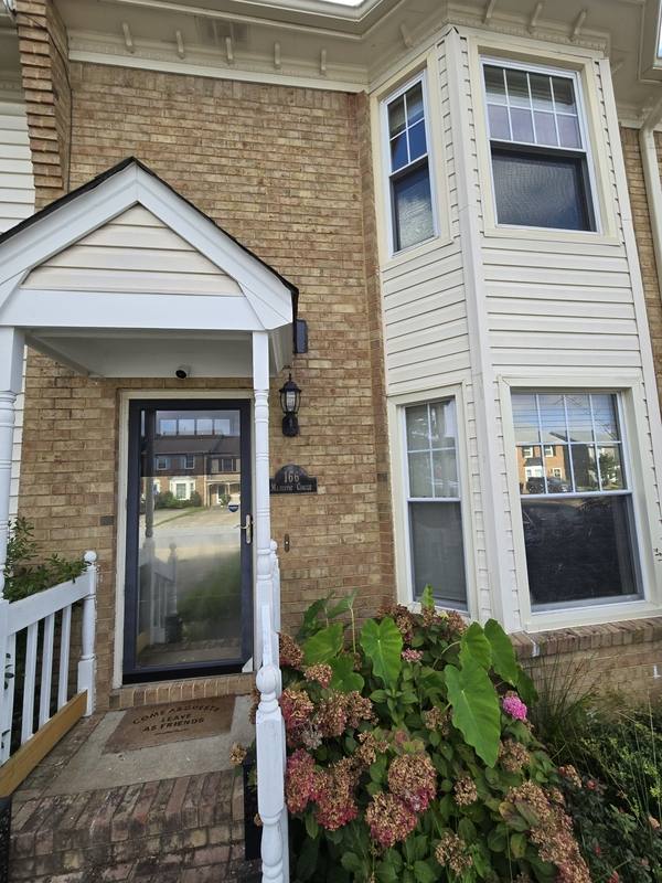 Apartment for rent at 166 Majestic Circle #1, Virginia Beach, VA 23452