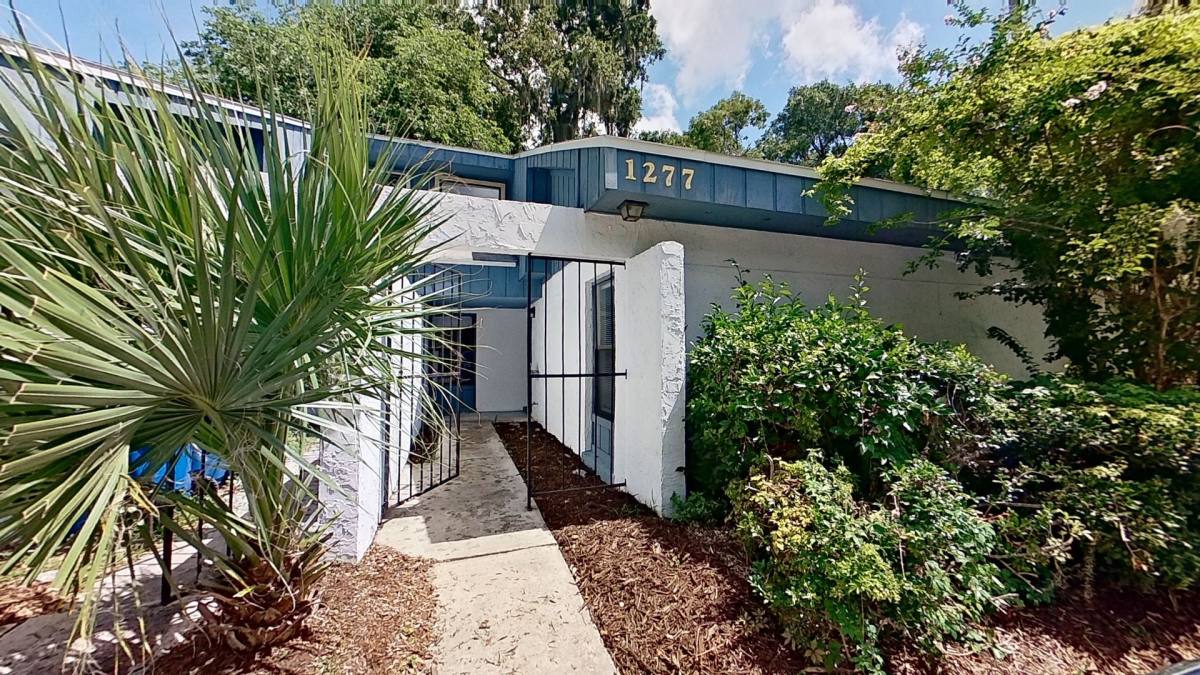 1277 Mayport Landing Circle, Atlantic Beach, FL 32233