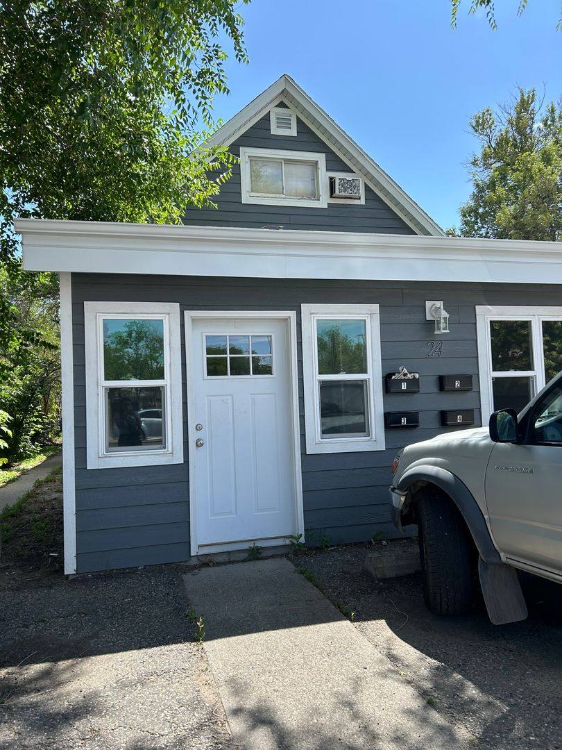 24 Broadwater Ave, Billings, MT 59102