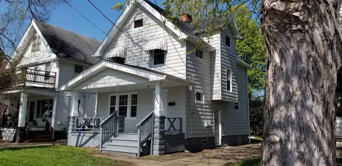 House for rent at 2218 Searsdale Ave, Cleveland, OH 44109