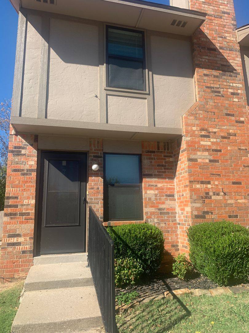 Townhouse for rent at 4436 NW, Oklahoma City, OK 73112