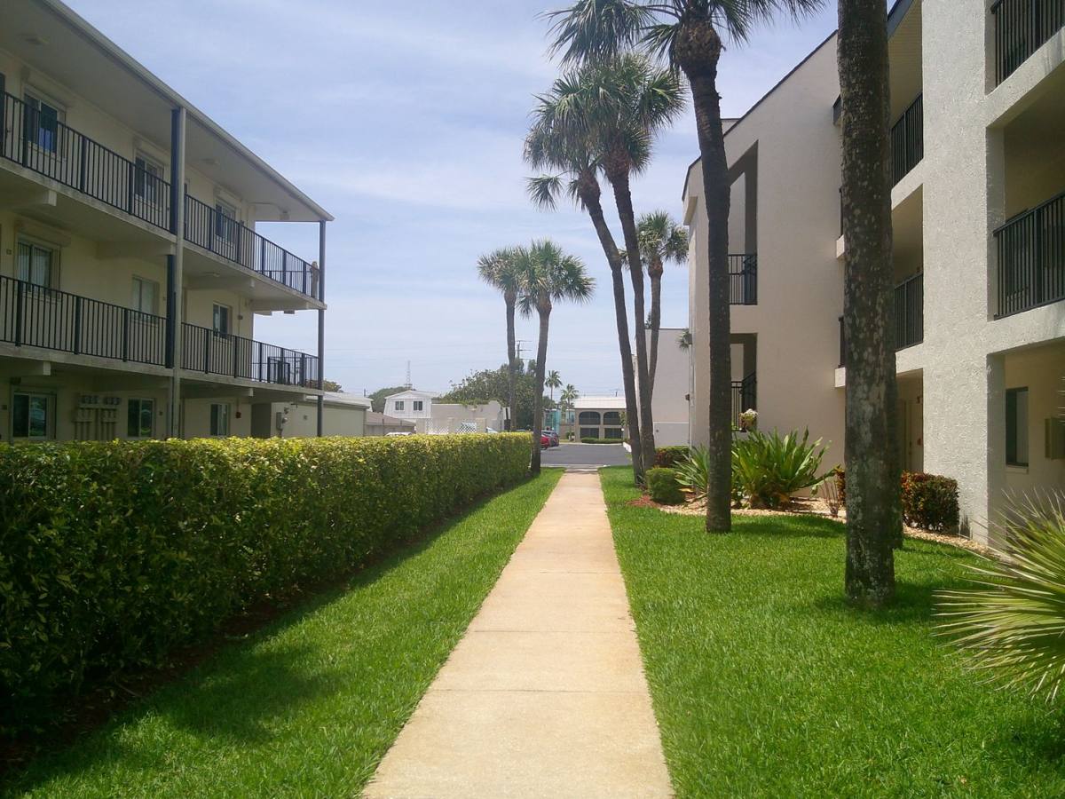 Townhouse for rent at 533 Taylor Ave, Cape Canaveral, FL 32920