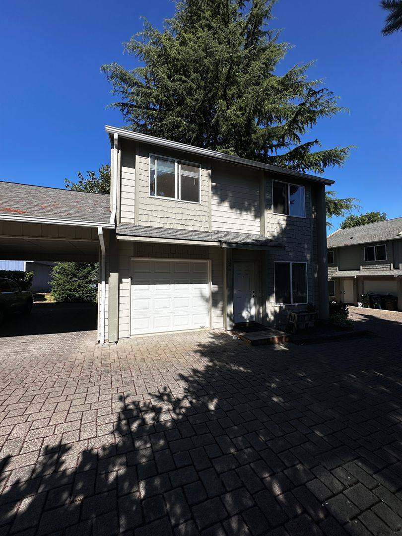 Apartment for rent at 324-330 Clay St W, Monmouth, OR 97361