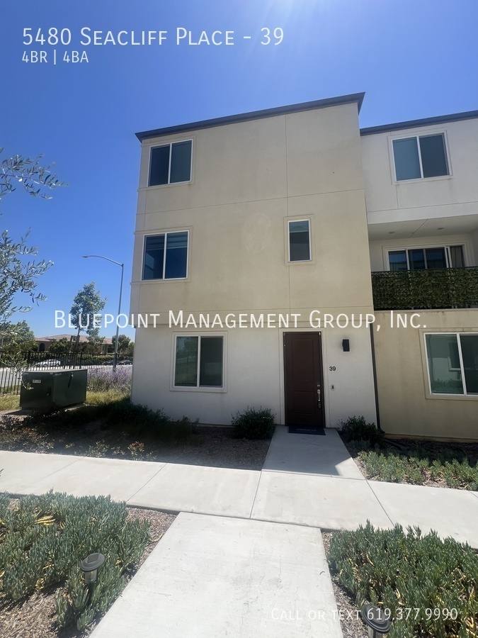 Townhouse for rent at 5480 Seacliff Place #39, San Diego, CA 92154
