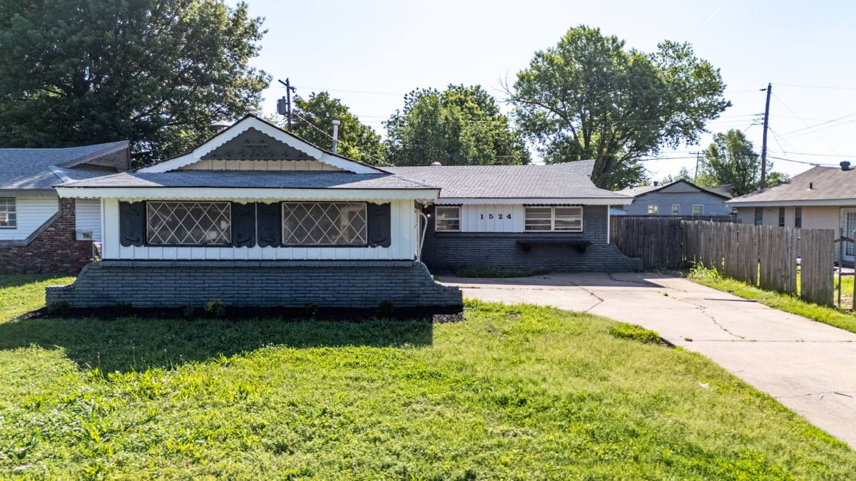 House for rent at 1524 Hampton Dr, Oklahoma City, OK 73115
