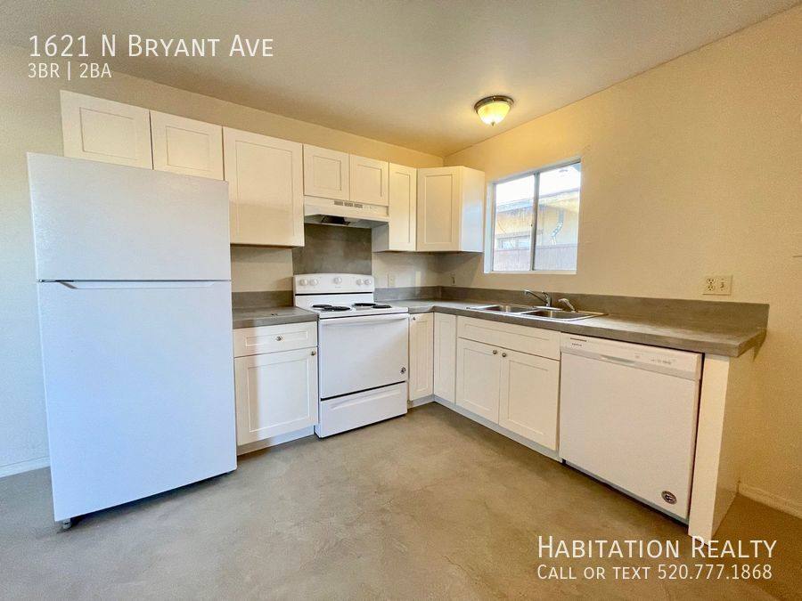 House for rent at 1621 N Bryant Ave, Tucson, AZ 85712