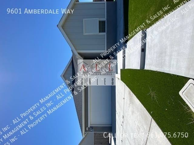 House for rent at 9601 Amberdale Way, Bakersfield, CA 93314