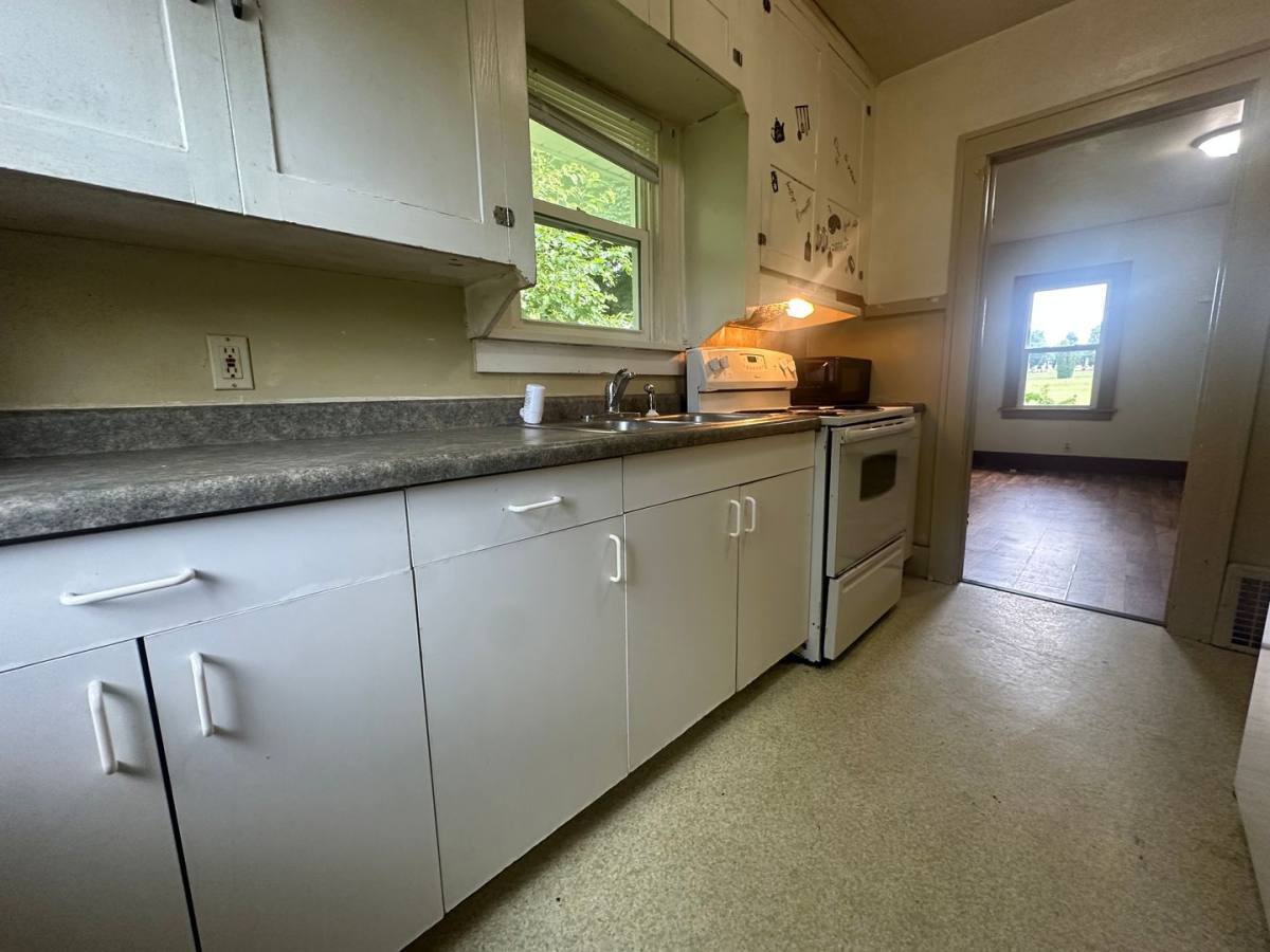 House for rent at 652 Conger St, Waterloo, IA 50703