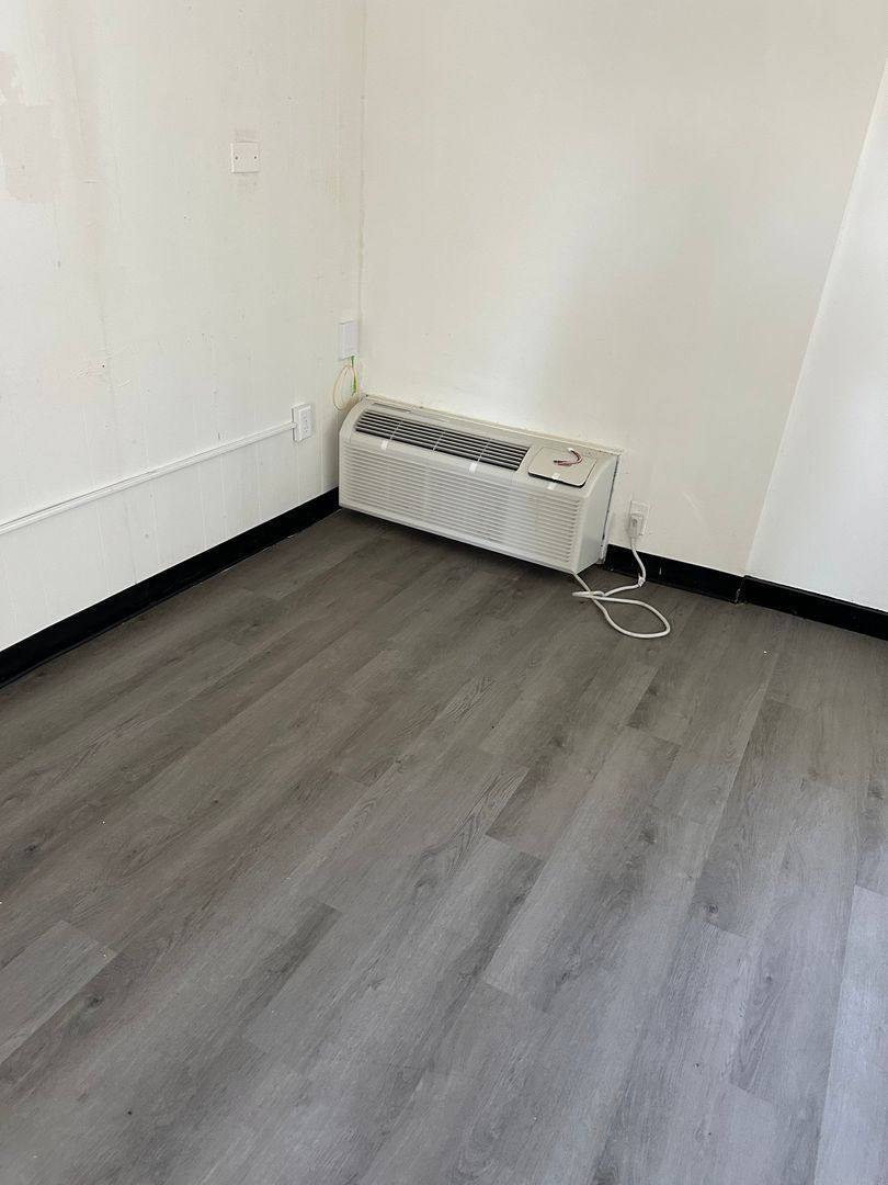 Apartment for rent at 15589 Lee Highway, Bristol, VA 24201