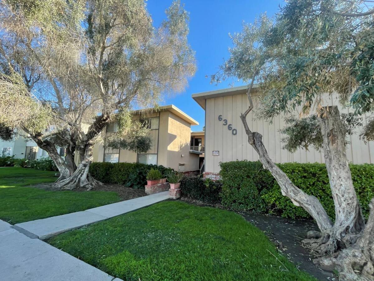 Apartment for rent at 6360 Whippoorwill St, Ventura, CA 93003