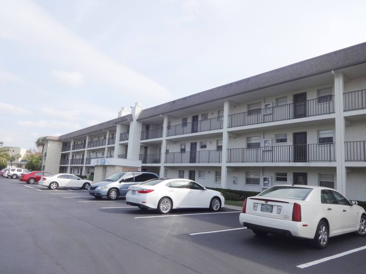 Condo for rent at 102 Capri Isles Blvd, Venice, FL 34285