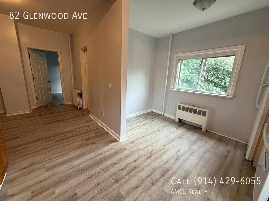 Apartment for rent at 82 Glenwood Ave, Yonkers, NY 10701