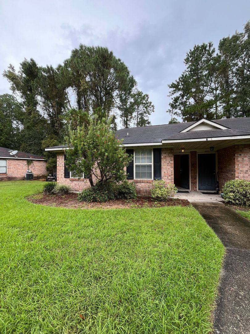 Apartment for rent at 441 Admirals Walk Dr, Saint Marys, GA 31558