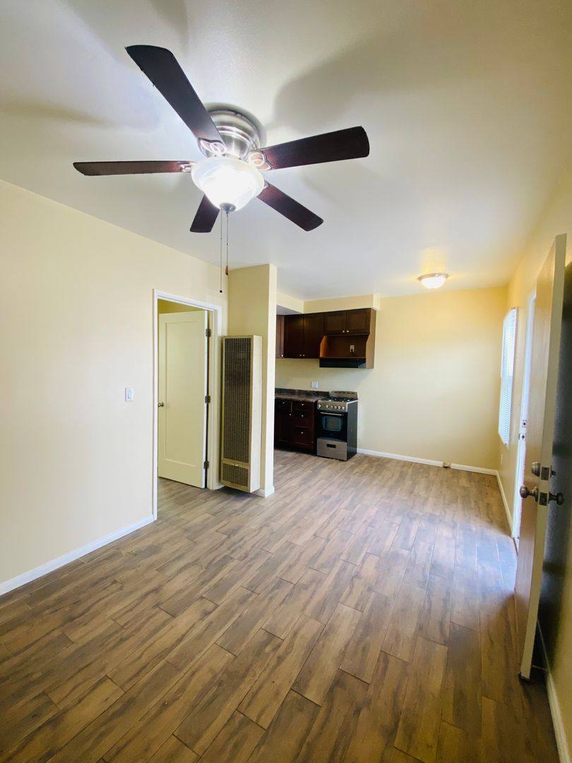 Apartment for rent at 4207 - 11 N Bellflower Blvd, Long Beach, CA 90808