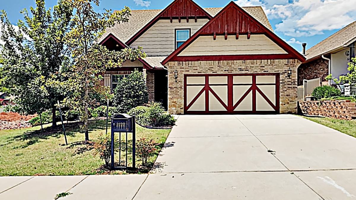 House for rent at 2122 Turtle Creek Dr, Norman, OK 73071
