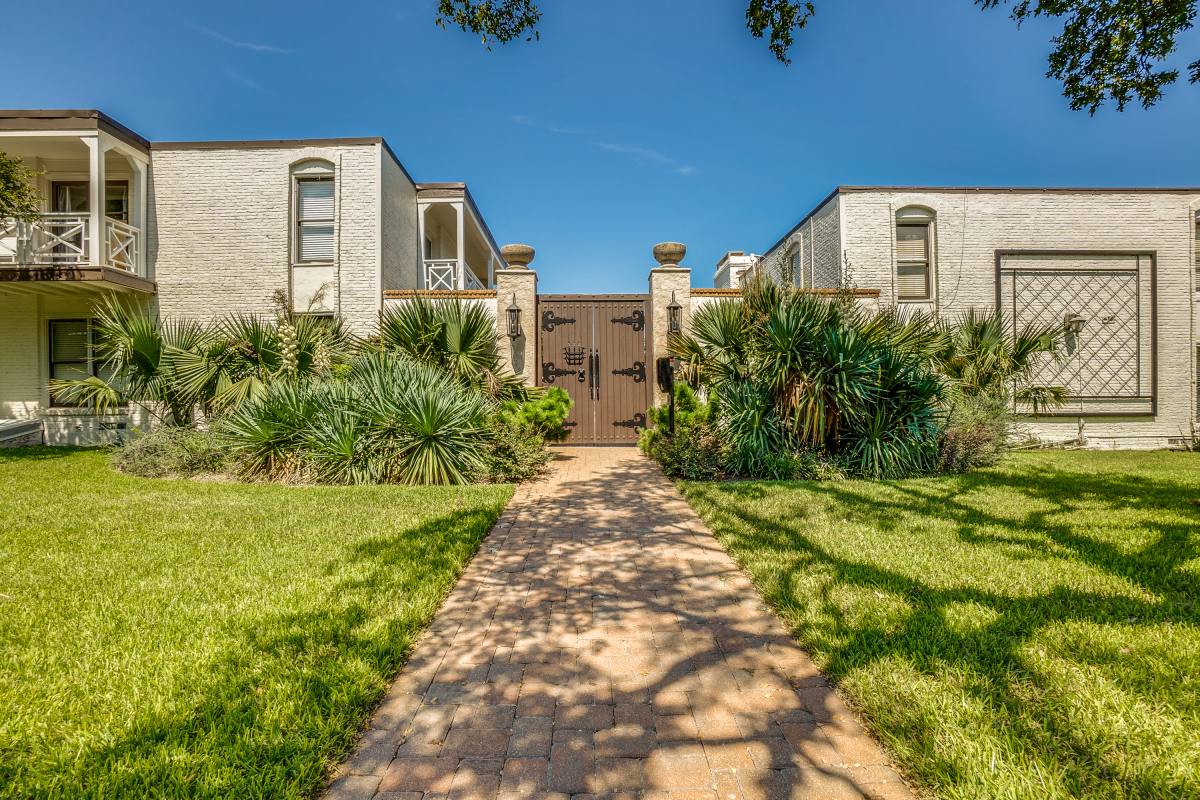 Condo for rent at 5919 E University #236, Dallas, TX 75206