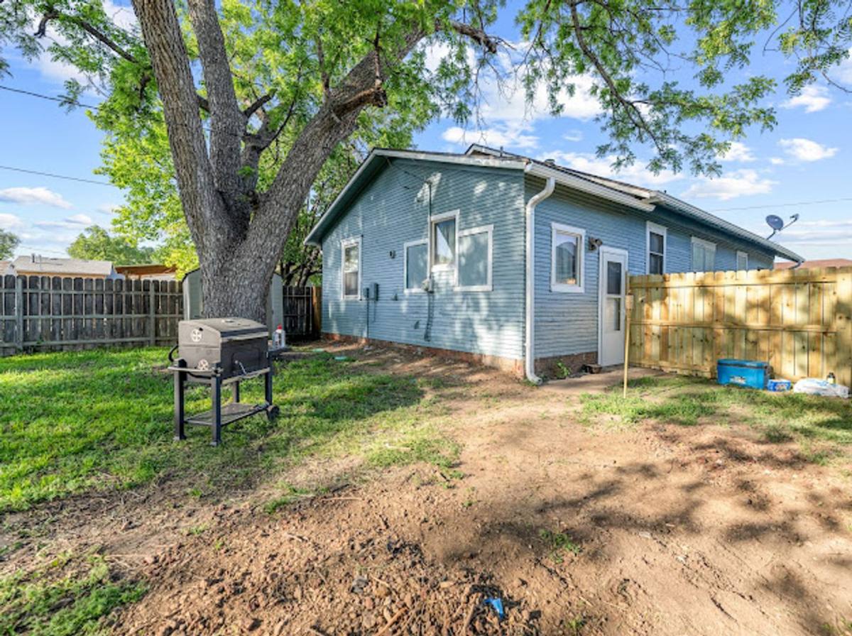 House for rent at 1303 N 9th, Salina, KS 67401