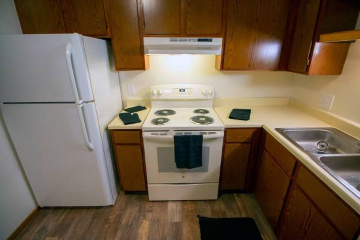 3931 Coon Rapids Blvd, Minneapolis, MN 55433