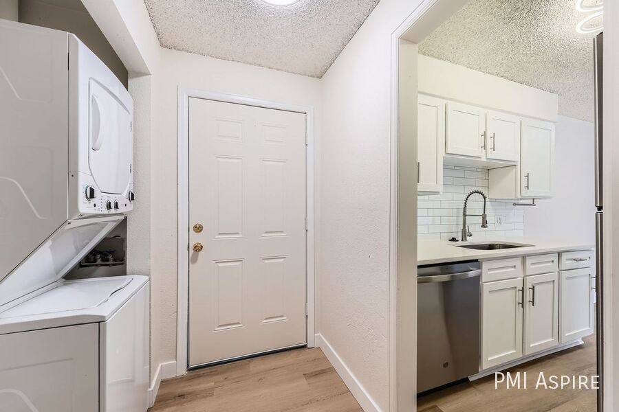 Apartment for rent at 1357 Helena St #300, Aurora, CO 80011