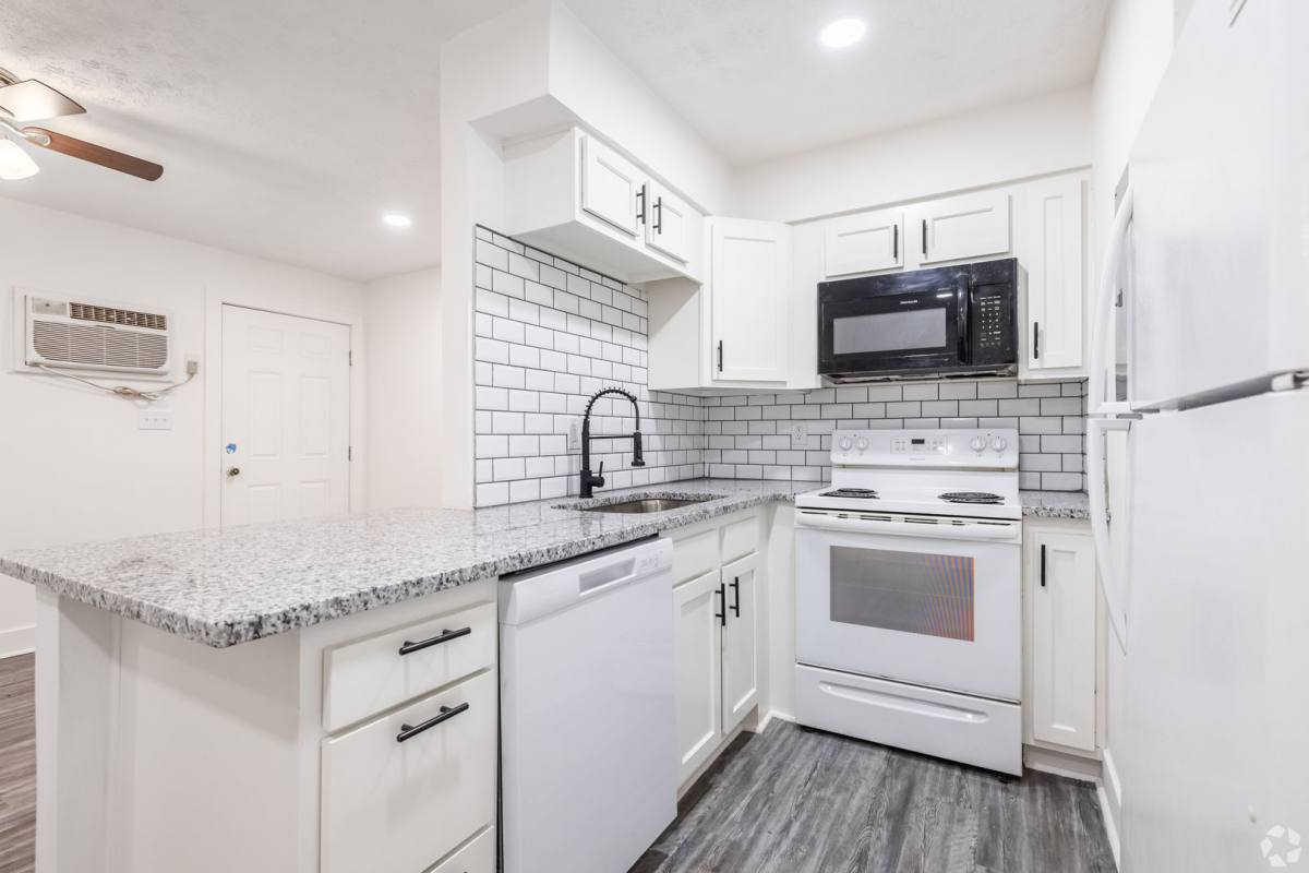 Apartment for rent at 848 Malabu Dr, Lexington, KY 40502
