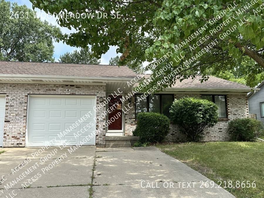 House for rent at 2631 Woodmeadow Dr SE, Grand Rapids, MI 49546