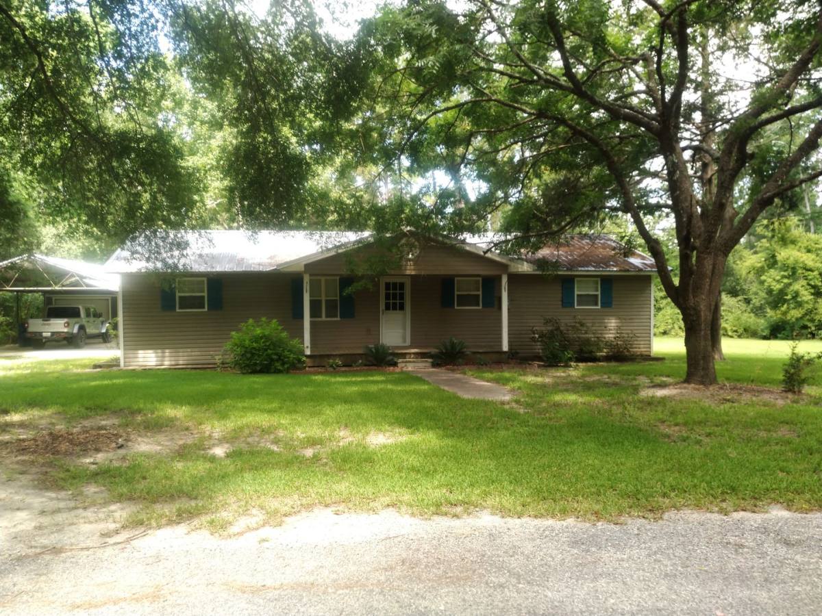 House for rent at 220 Lessie Brown Rd, Deridder, LA 70634
