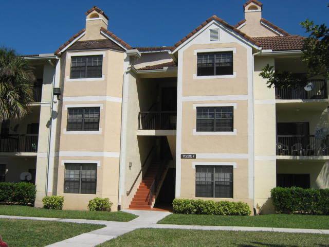 House for rent at 11225 W Atlantic Blvd, Coral Springs, FL 33071