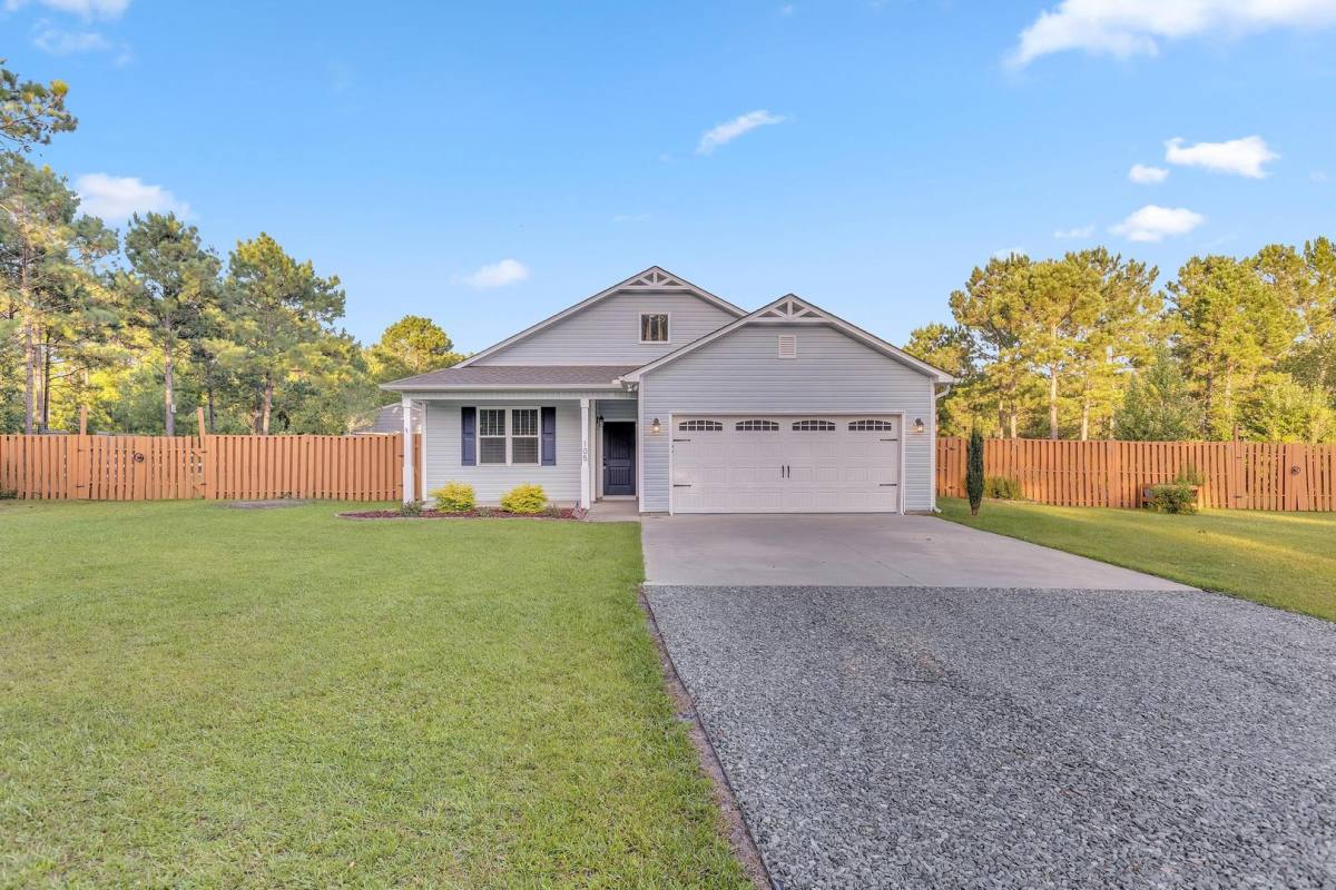 House for rent at 105 Penny Lane, Holly Ridge, NC 28445