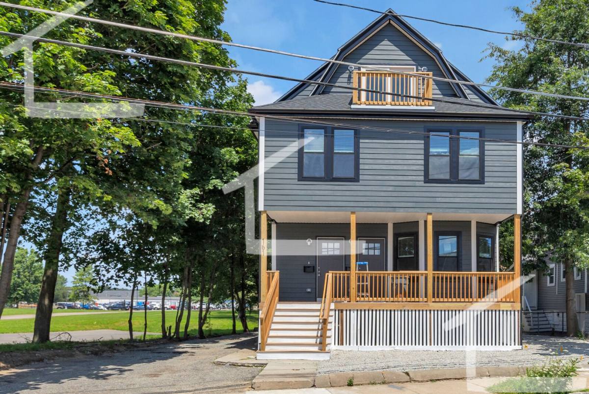 House for rent at 157 4th St #1, Medford, MA 02155