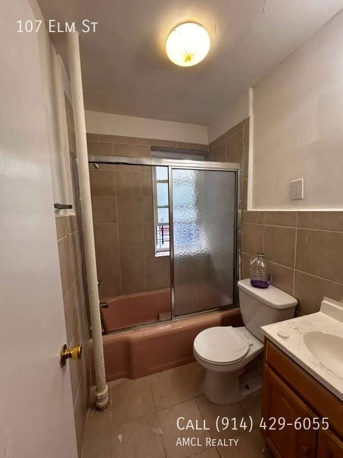 Apartment for rent at 107 Elm St, Yonkers, NY 10701