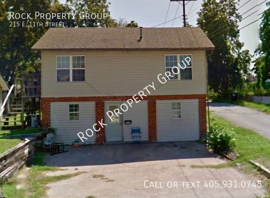 House for rent at 215 E 11th St, Shawnee, OK 74801