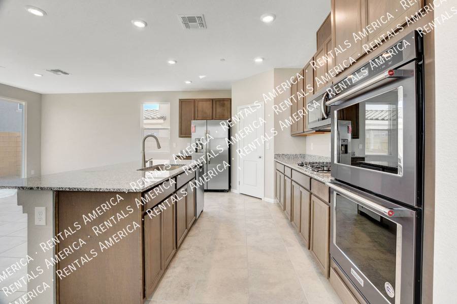 House for rent at 6820 Calvitero St, Las Vegas, NV 89149