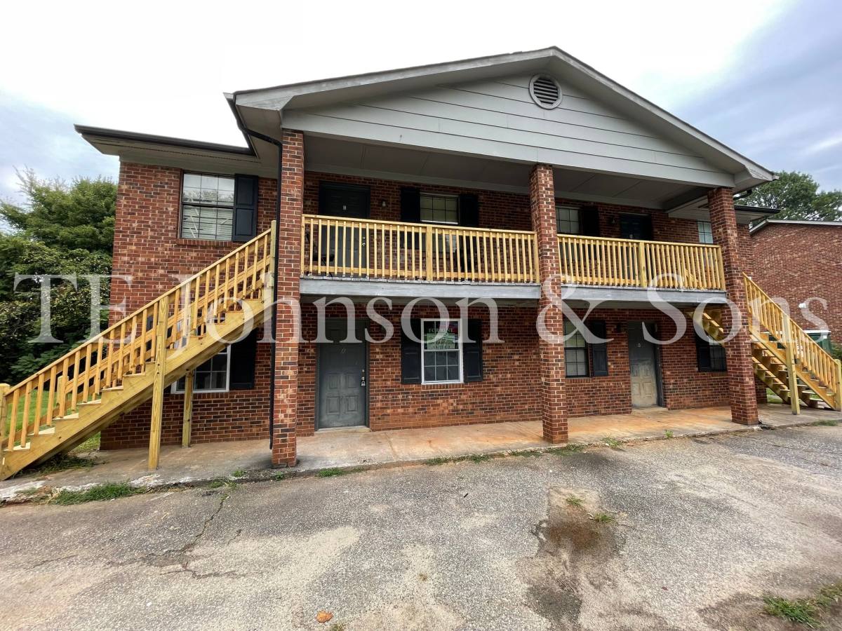 Apartment for rent at 2813 White Meadow Lane #C, Winston Salem, NC 27107