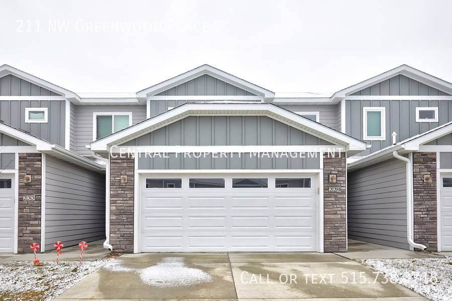 Townhouse for rent at 211 NW Greenwood Place, Waukee, IA 50263